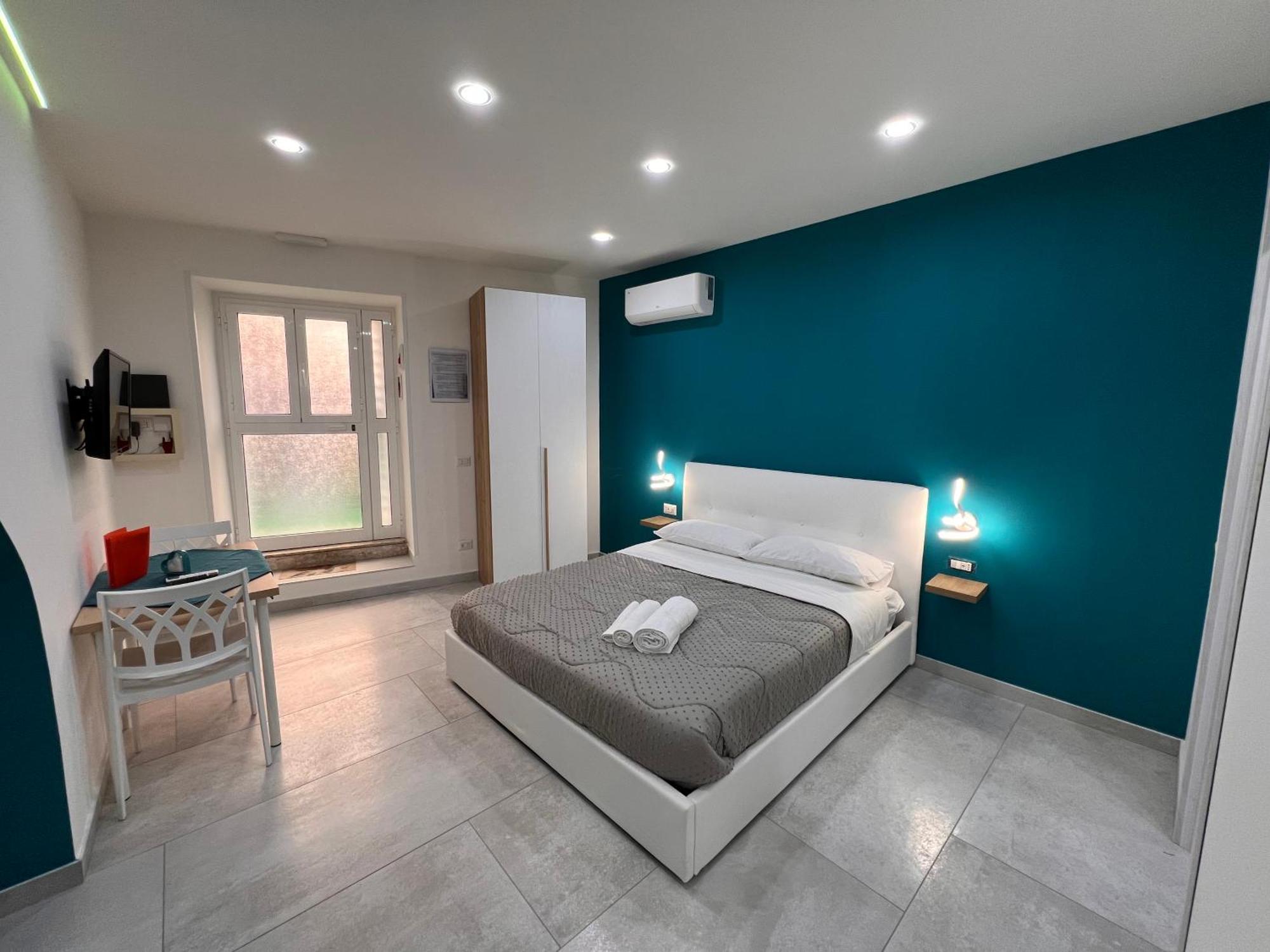 Holiday Home Number 8 เนเปิลส์ ภายนอก รูปภาพ