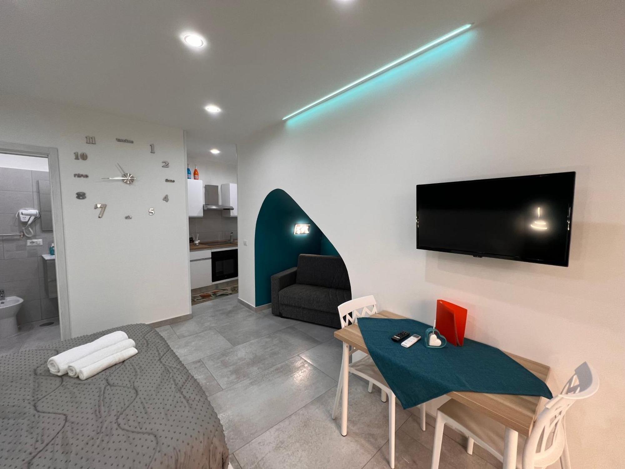 Holiday Home Number 8 เนเปิลส์ ภายนอก รูปภาพ