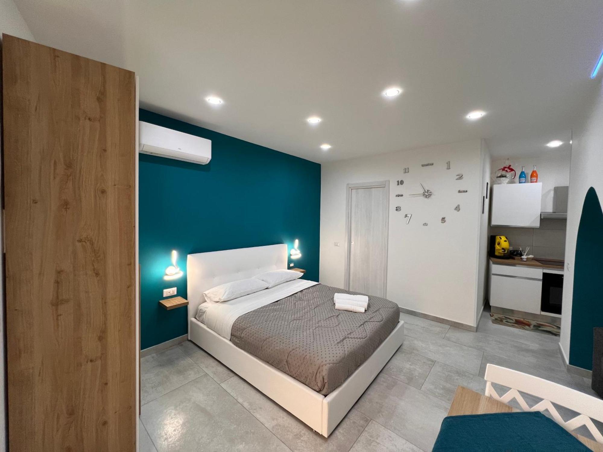 Holiday Home Number 8 เนเปิลส์ ภายนอก รูปภาพ